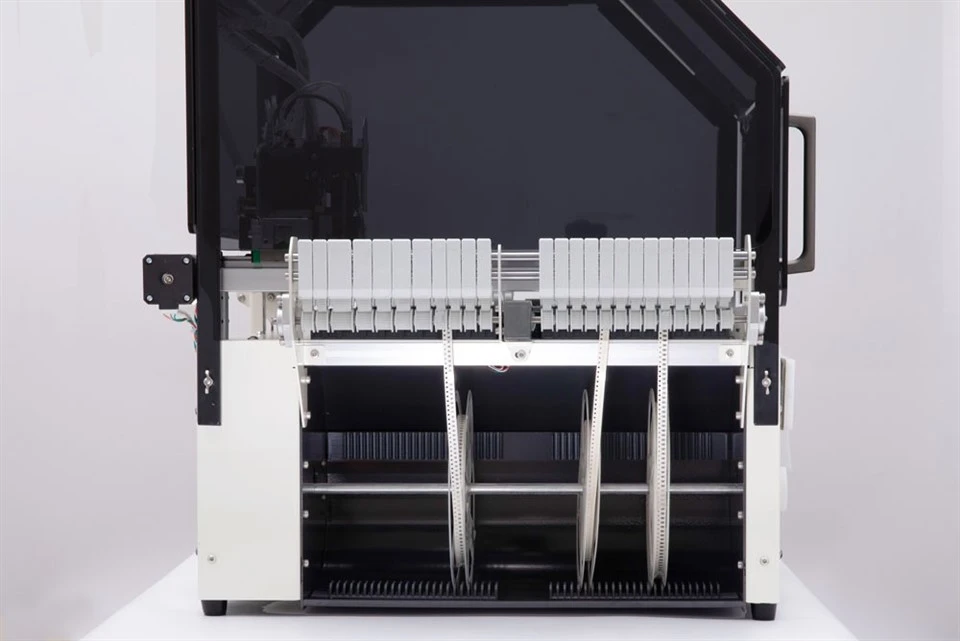 Small Pick and Place Machine Small Pick and Place Machine